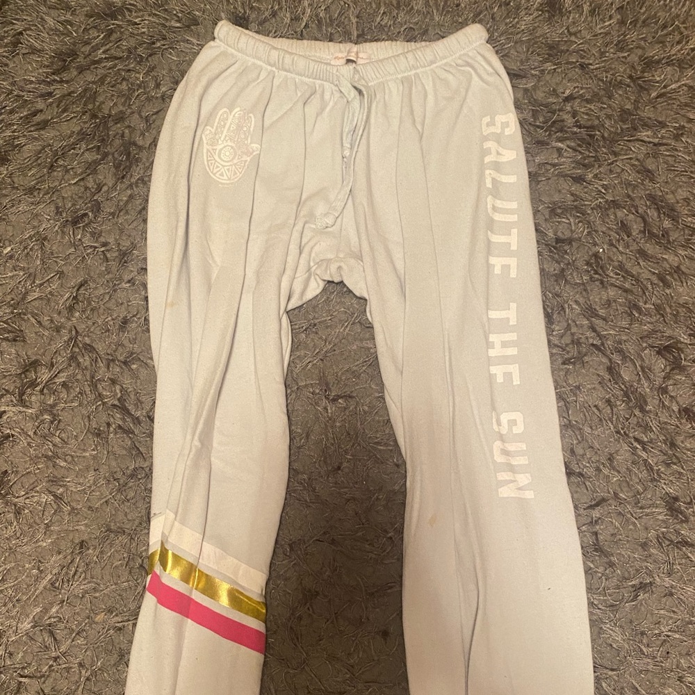 Spiritual Gangster sweats, white with pink and gold stripes, small,